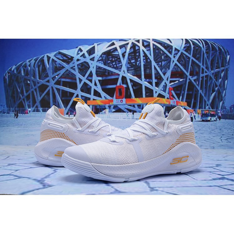 Under Armour Basketball Shoes Stephen Curry 6 almoire
