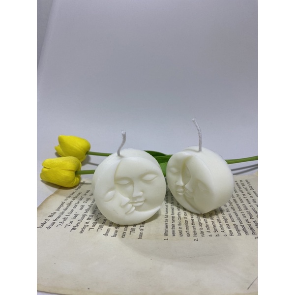 Madeebyp Aesthetic Moon Face and flower Candle Scented Candle Shopee