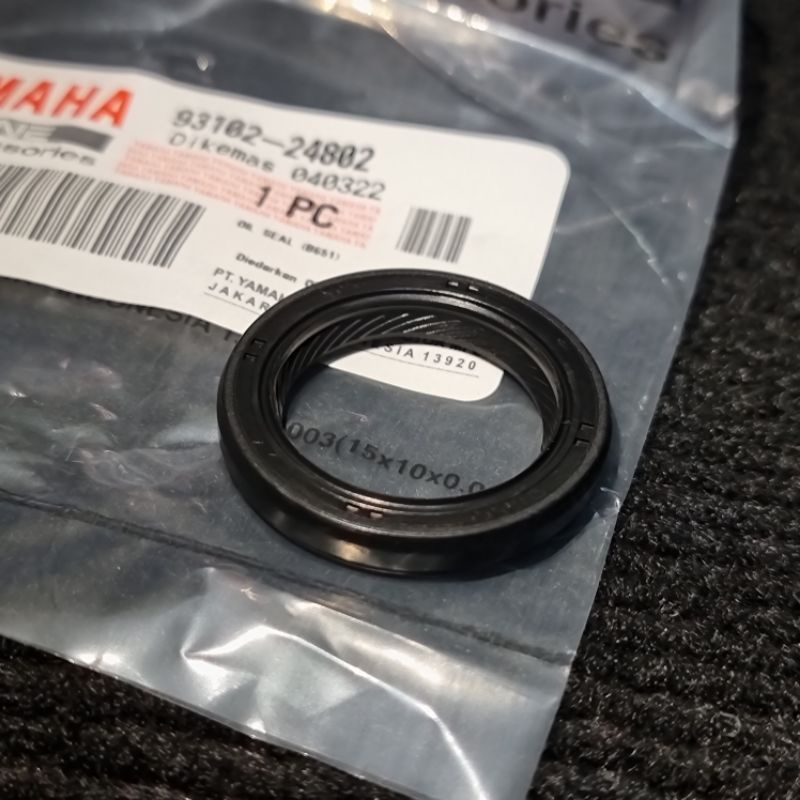 [B651] Yamaha Genuine Pulley Side Oil Seal 9310224802 (Aerox V1 V2
