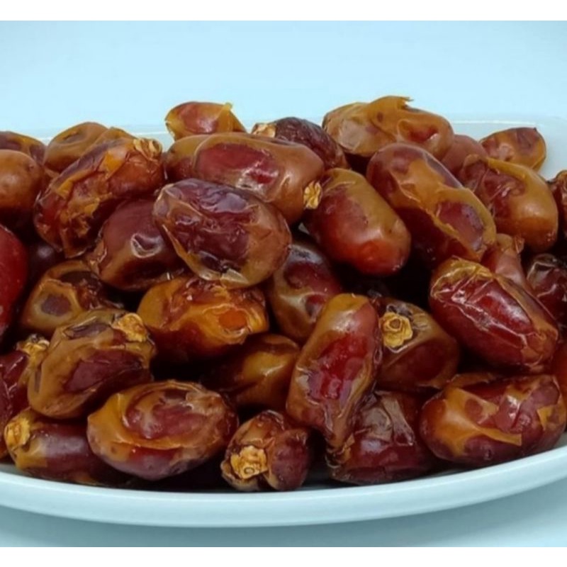 Khalas al saad Dates 1kg / Honey kholas Dates / Soft khalas Dates