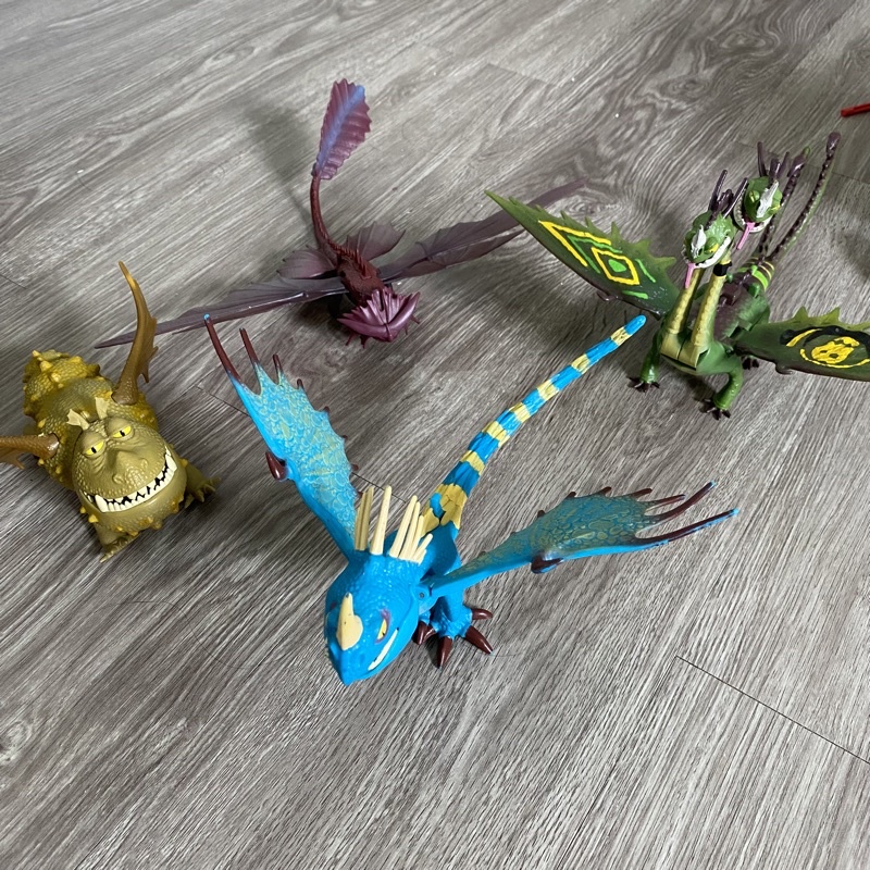 How To train Your Dragon Toys Action Figure Cloudjumper, Stormfly, Barf