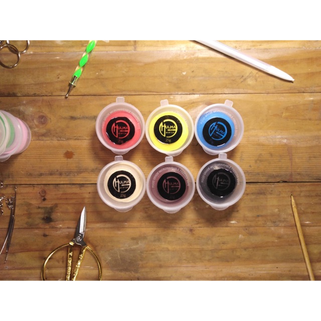 Hulma Air Dry Clay Sample Pack (25gram or 50g sets in 6 or 16 colors