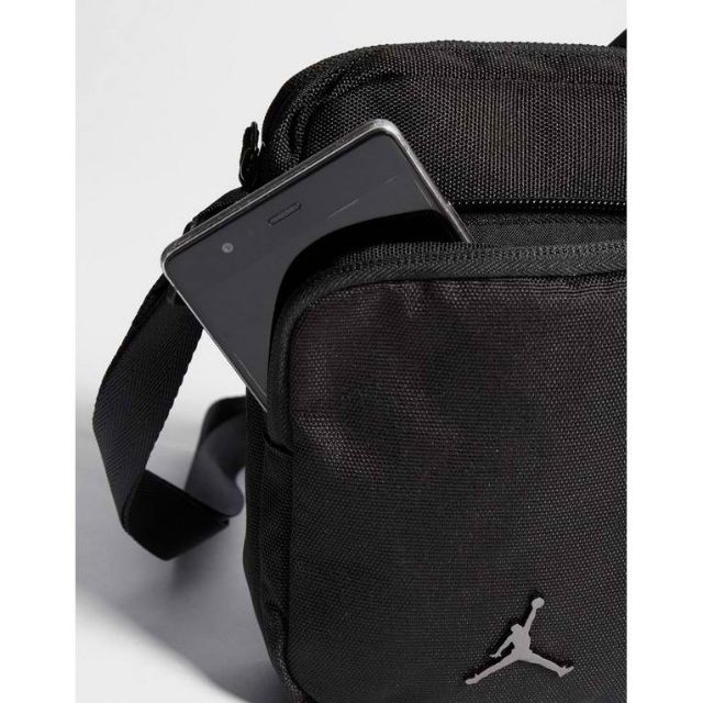 Jordan Jumpman Airborne Crossbody Bag In Black atelieryuwa.ciao.jp