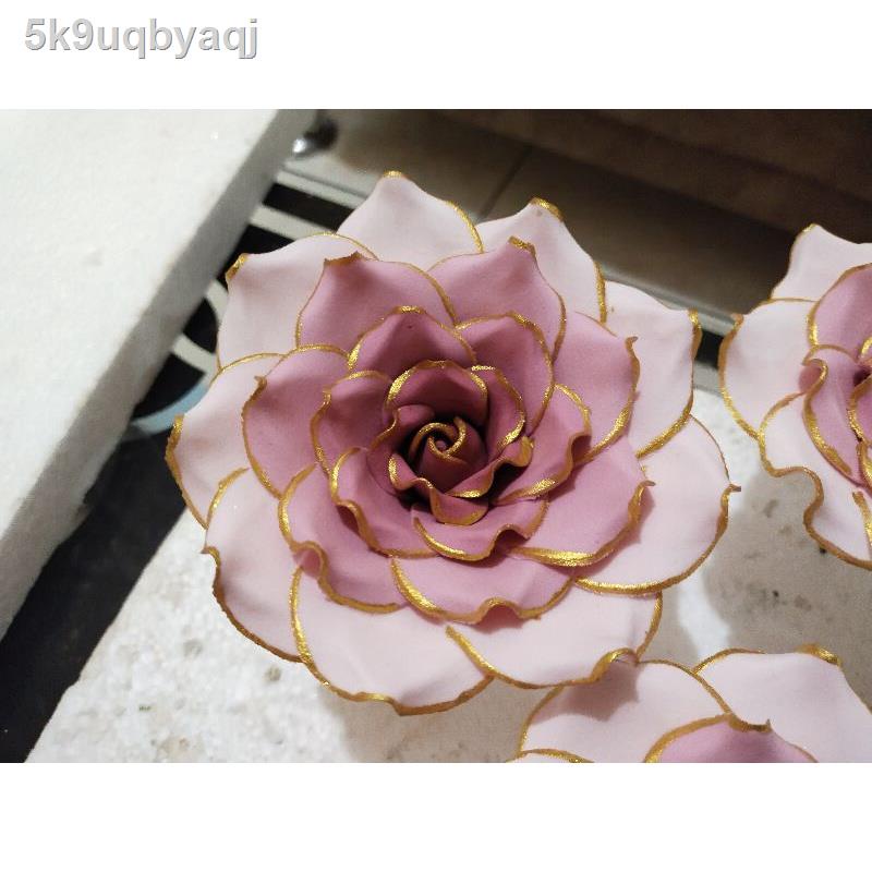 ombre old rose w/ gold lining gumpaste edible flower(pili nut) Shopee