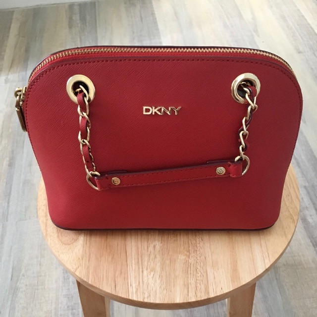 DKNY BRYANT PARK SAFFIANO LEATHER CROSSBODY BAG Shopee Philippines