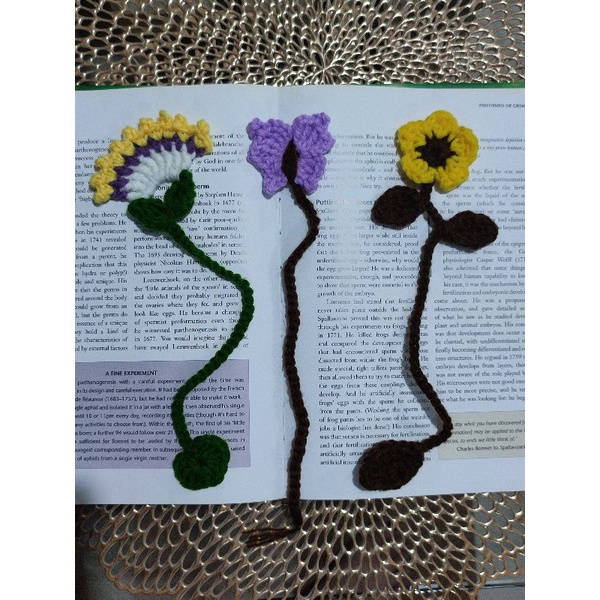 CROCHET BOOKMARK ( SUNFLOWER, BUTTERFLY, PRESSED FLOWERS ) Shopee