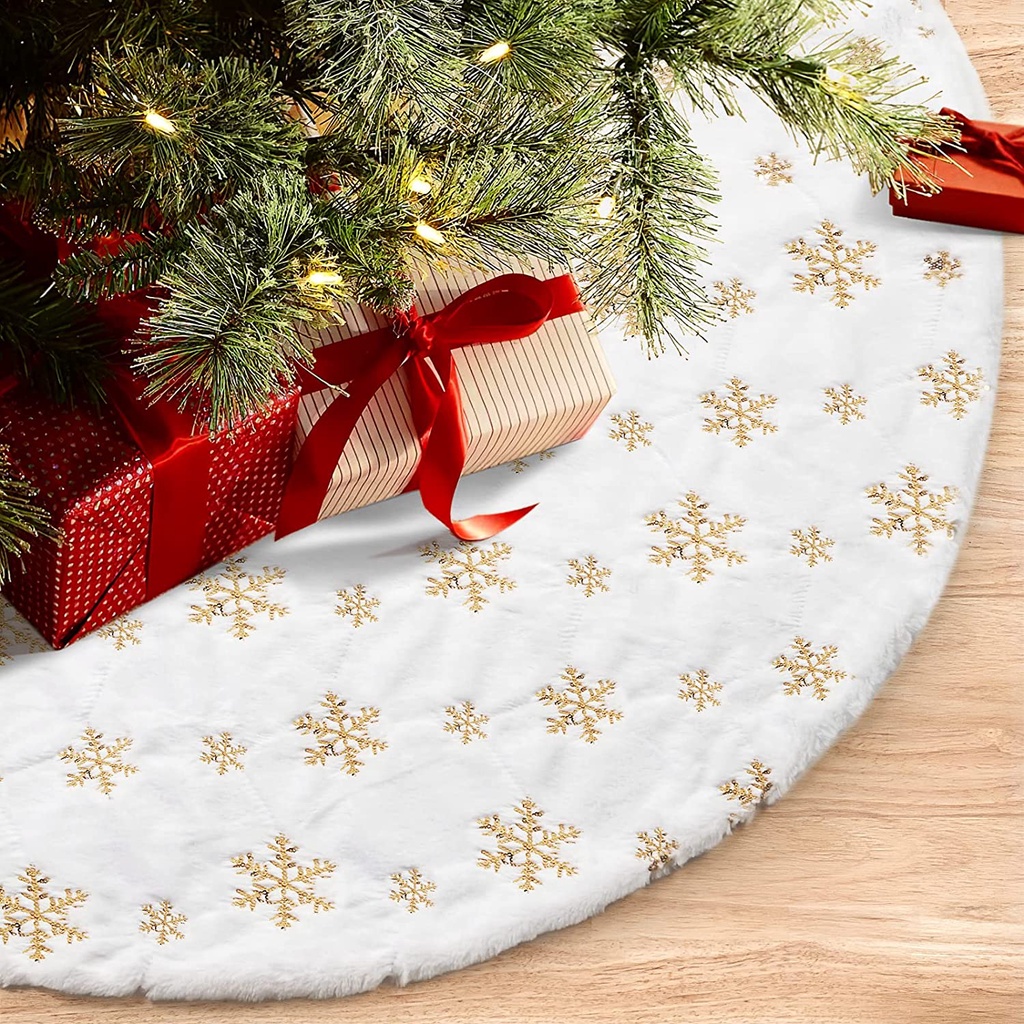 Christmas Tree Skirt for Xmas Tree Holiday Party Decoration White Plush