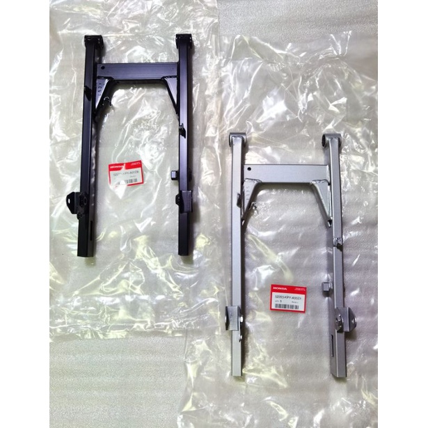 Swing arm Xrm 125, Rs 125, Xrm110 Honda Genuine Parts made in thailand