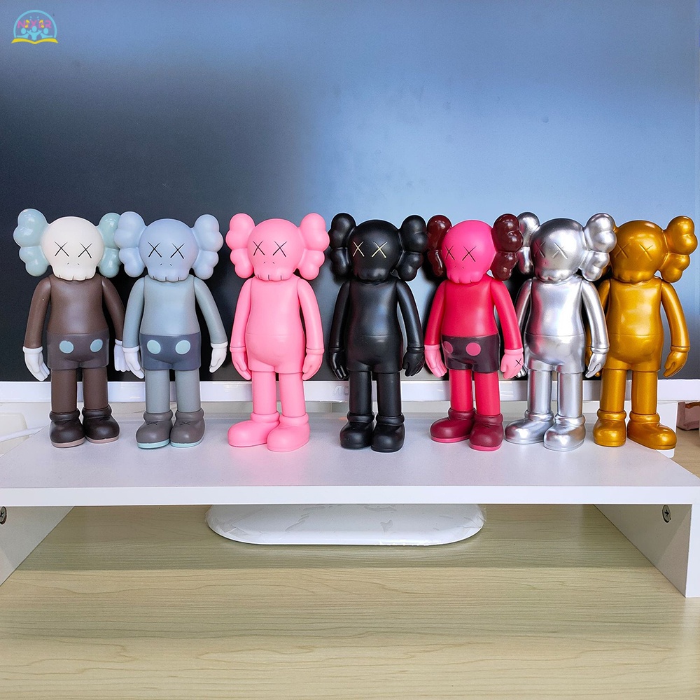 NR KAWS Model Art Toys Action Figure Collectible Model Toy Collection