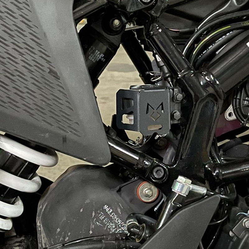 2021 Cover For KTM DUKE 390 ADV Rear Brake Fluid Reservoir Guard For
