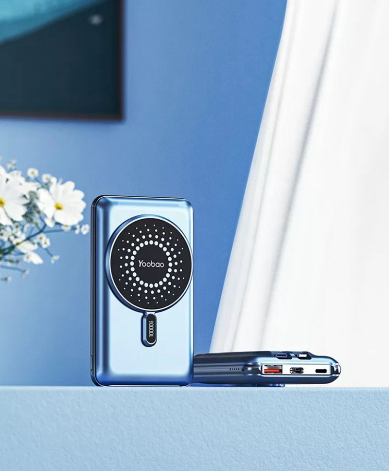 Yoobao Lc4 10000mAh Multifunctional Wireless Charging Power Bank with