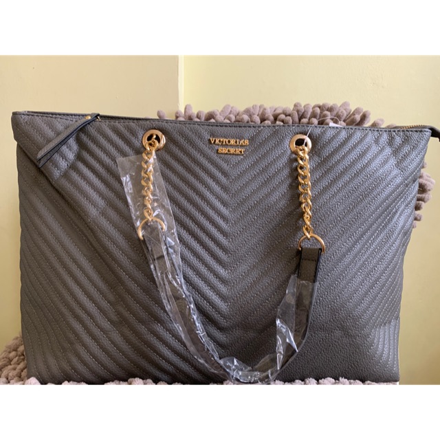 New Victorias Secret Large Quilted Shoulder bag Shopee Philippines