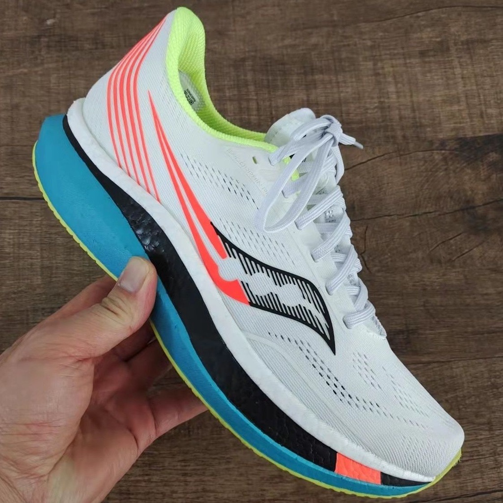 saucony Socony Endorphin Pro Series Lightweight Cushioning Carbon Plate