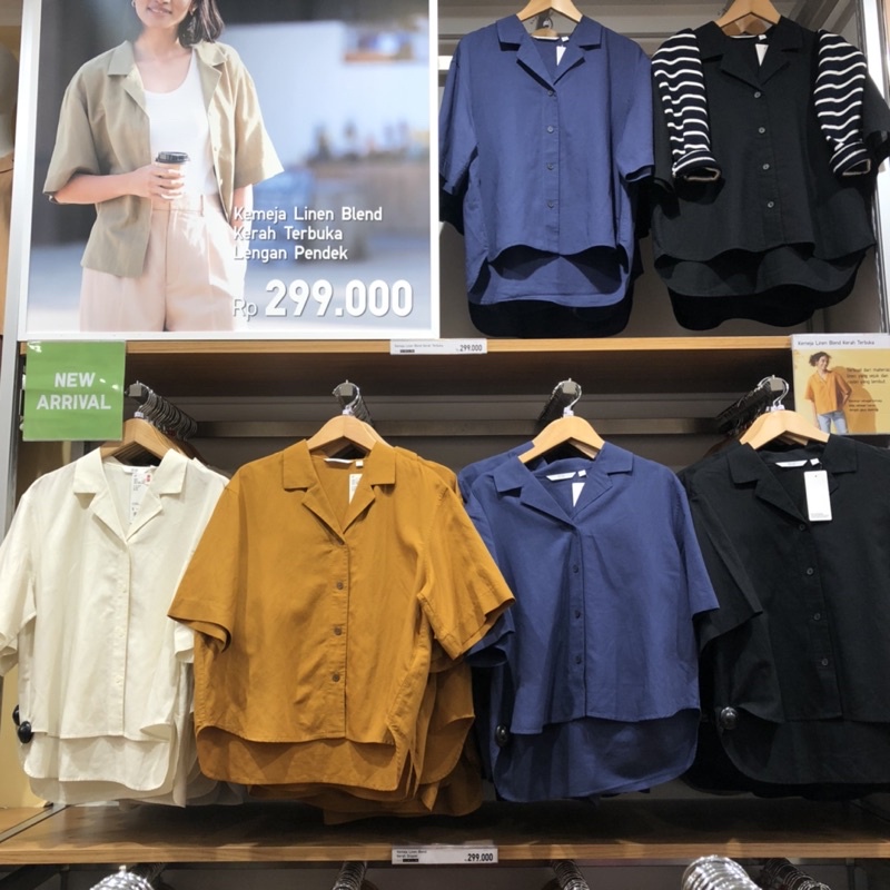 Uniqlo Open Collar LINEN Shirt / UNIQLO LINEN Shirt / UNIQLO Collar