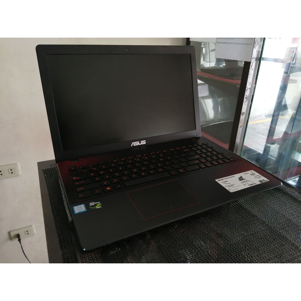 Asus X550VXK 15 FHD i5 7gen 1tb 4gbram 2gb Nvidia GTX 950M