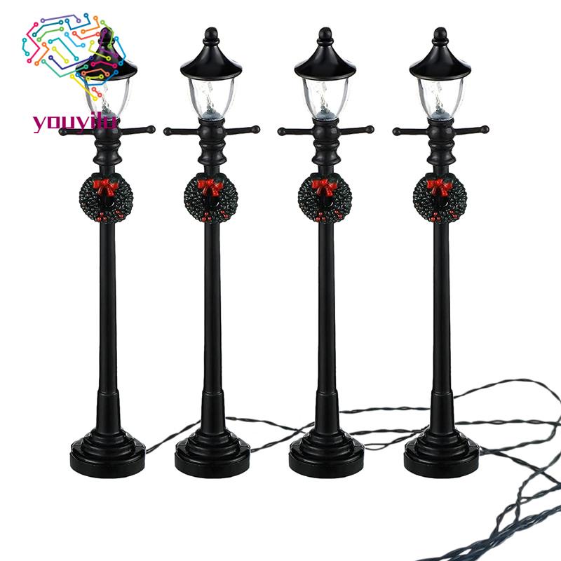 4Pcs Mini Christmas Lamp Post Train Lamp Miniature Decorative Street