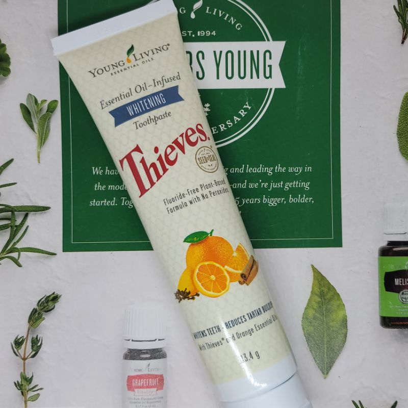 THIEVES WHITENING TOOTHPASTE YOUNG LIVING AUTHENTIC SEALED ONHAND