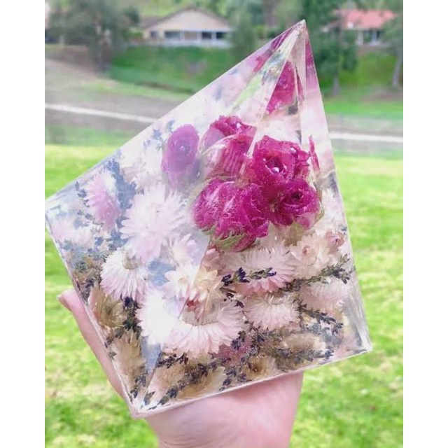 Customized Resin Flower Preserve (pyramid) Shopee Philippines