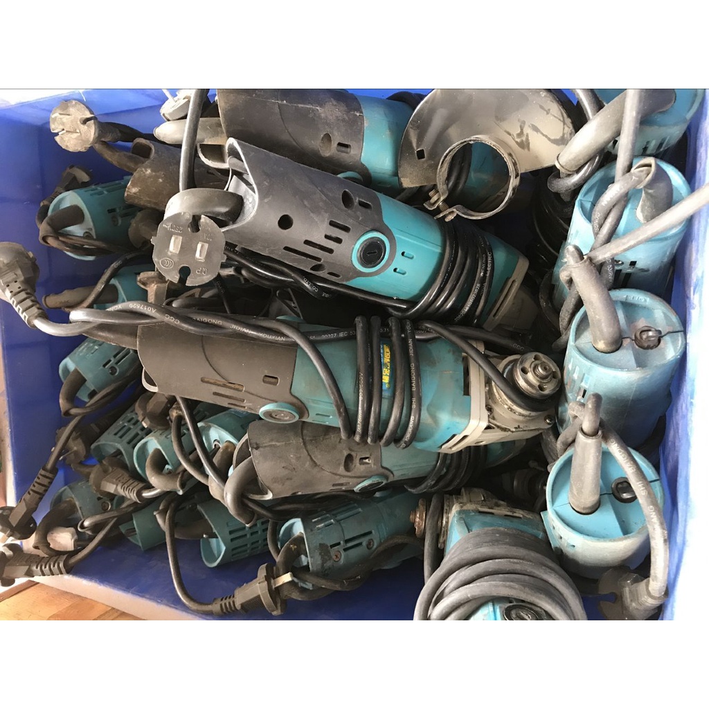 Secondhand power tools, electric drills, angle grinders, wrenches