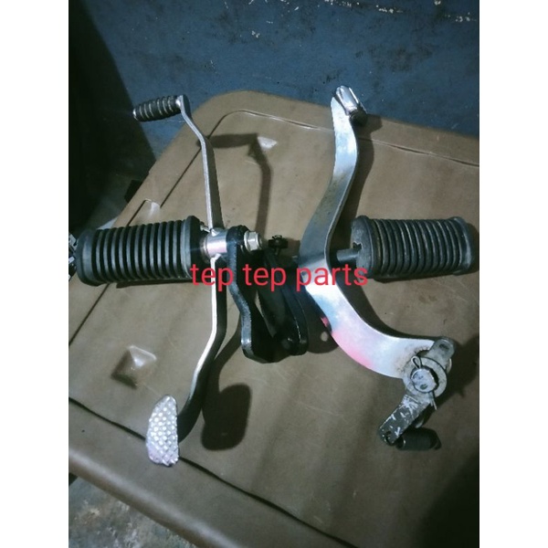 SUZUKI STOCK FOOTREST ORIG FOR RAIDER 150 SUZUKI Shopee Philippines