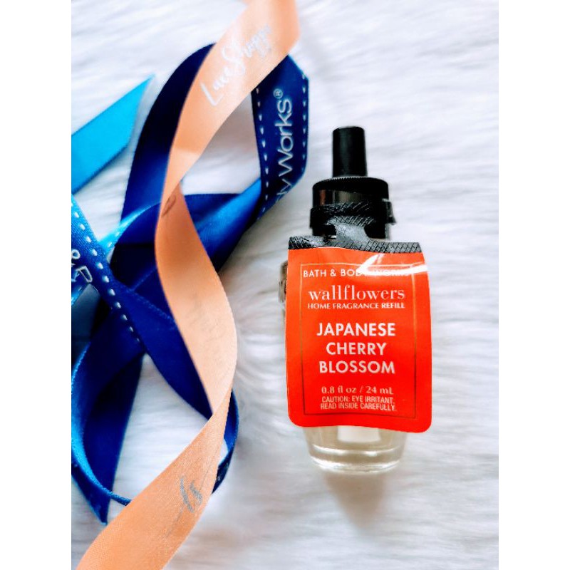 Bath and Body Works Wallflower Refill Japanese Cherry Blossom