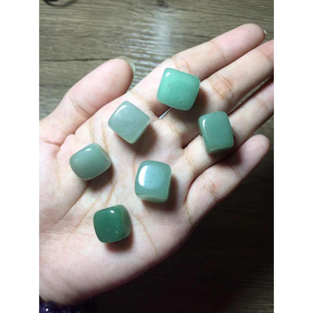 Aventurine Crystals Polished Tumbled Stones / Raw stone Healing Stone