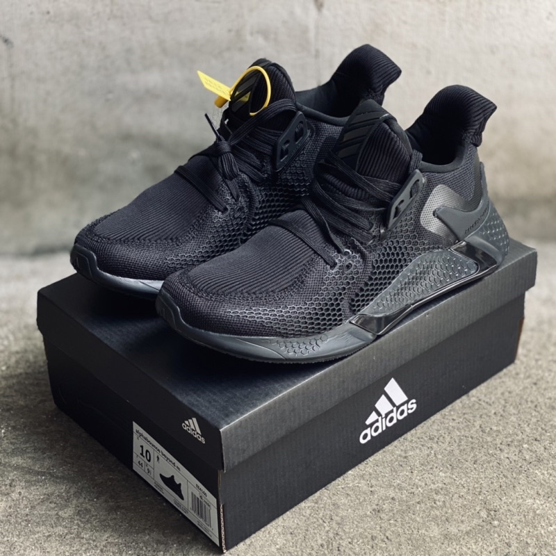 Running shoes (RESTOCK) Shopee Philippines