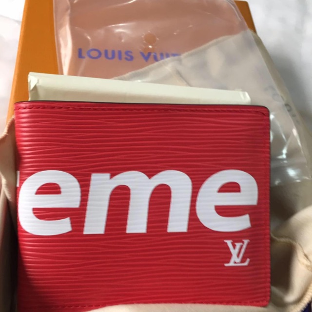 How To Spot Fake Supreme X Louis Vuitton Wallets Legit Check By Ch