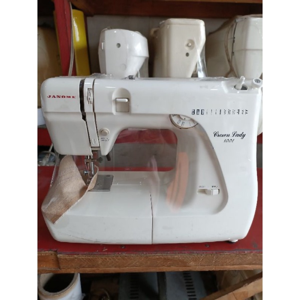 sewing machine.janome brand 12 multiple stitches heavy duty footpedal