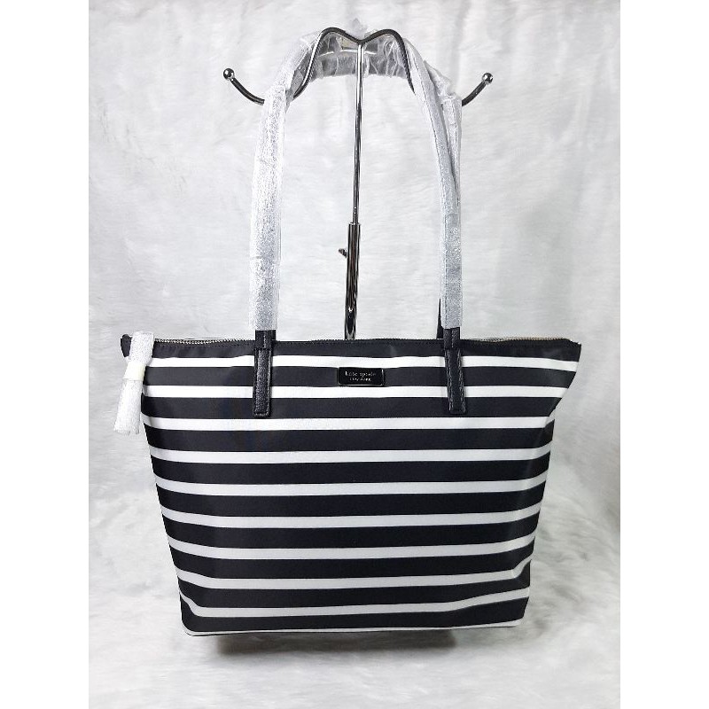 Arriba 123+ imagen kate spade black white striped bag Thptnganamst.edu.vn
