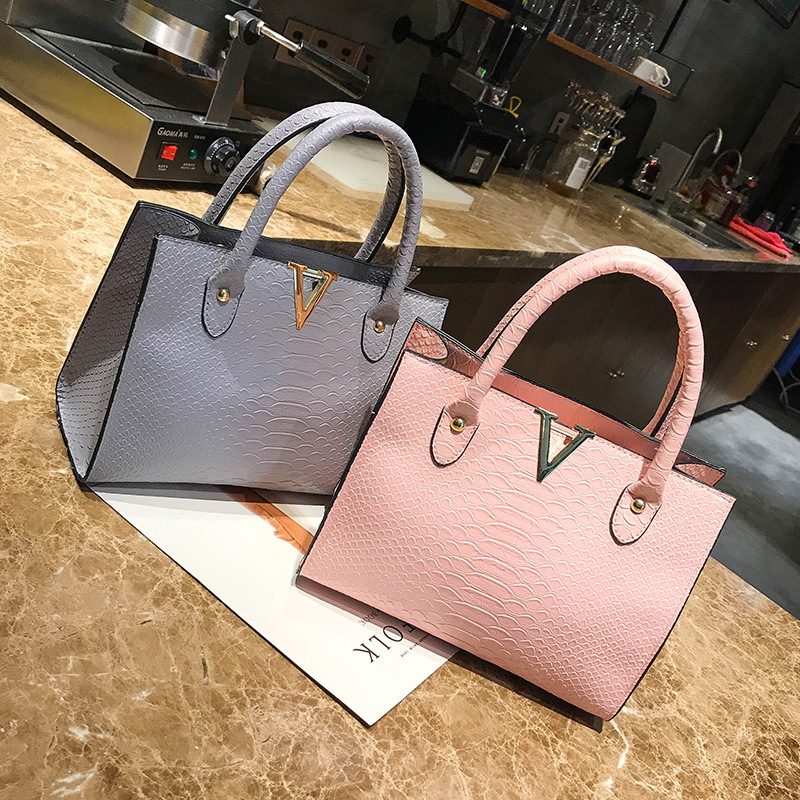 TD Korean fashion handbag ladies elegant shoulder bagB0038 Shopee