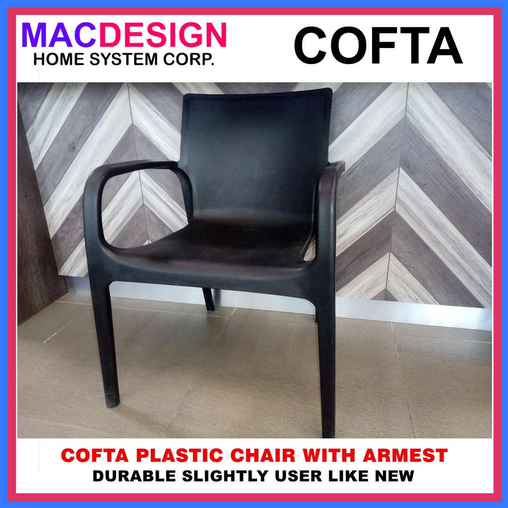 COFTA PLASTIC CHAIR WITH ARMREST DURABLE SLIGHTLY USER LIKE NEW