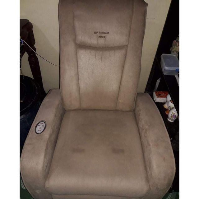 Optimum NOVA Massage Chair (2nd hand but its good as new and negotiable