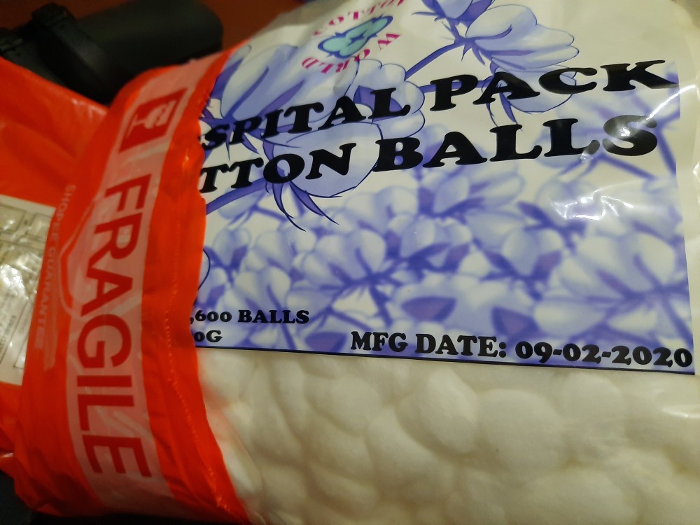 Cotton World Cotton Balls 1,600's Balls ( 1Pc Pouch J&T) Shopee Philippines