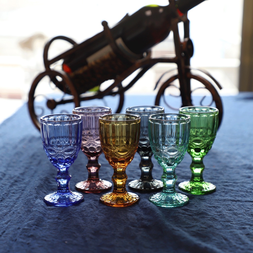 Modern Embossed Snake Pattern Goblet Glassware Water Goblet Glass