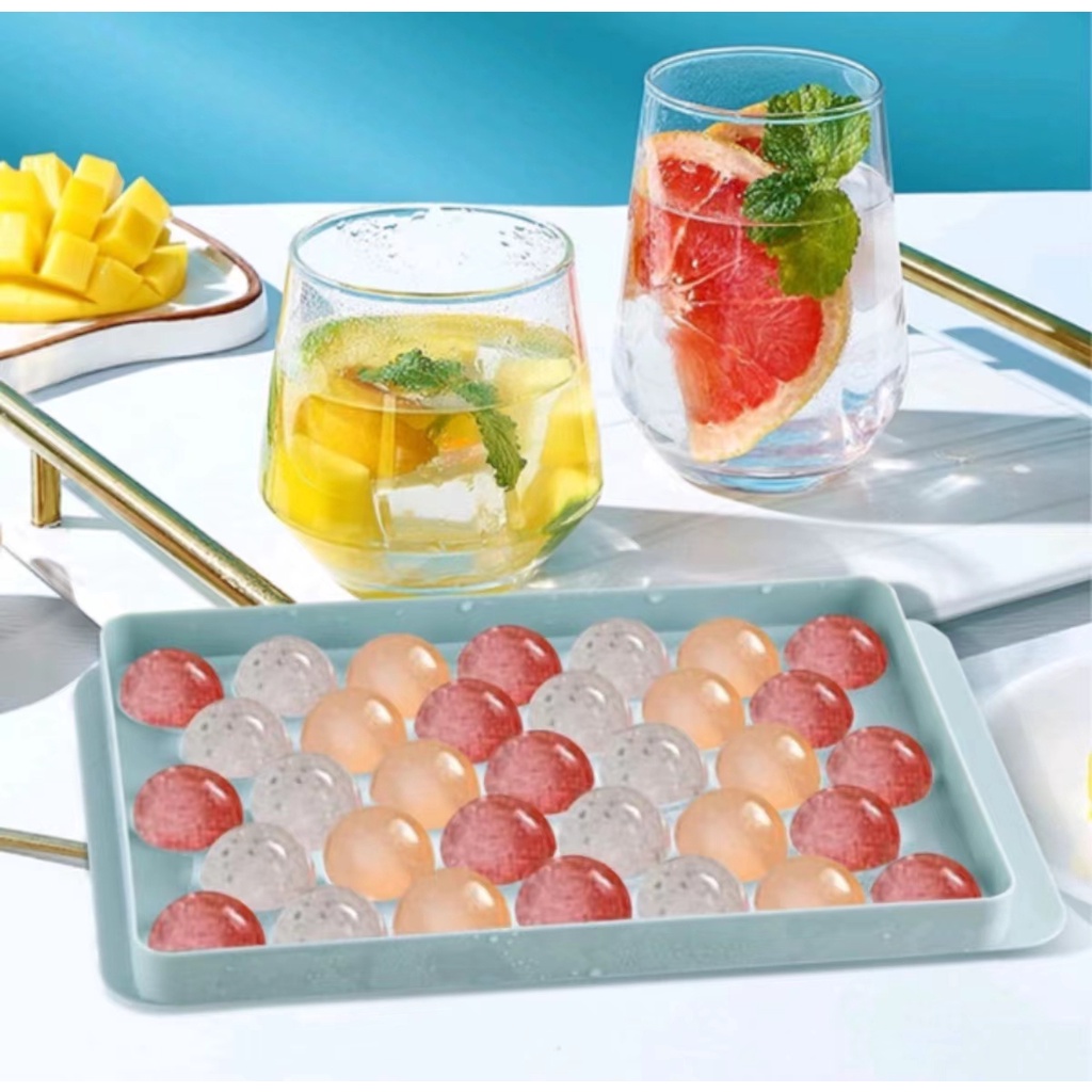 33 Compartment Round Ice Cube Shaper with Square Lid DIY Freeze Mold