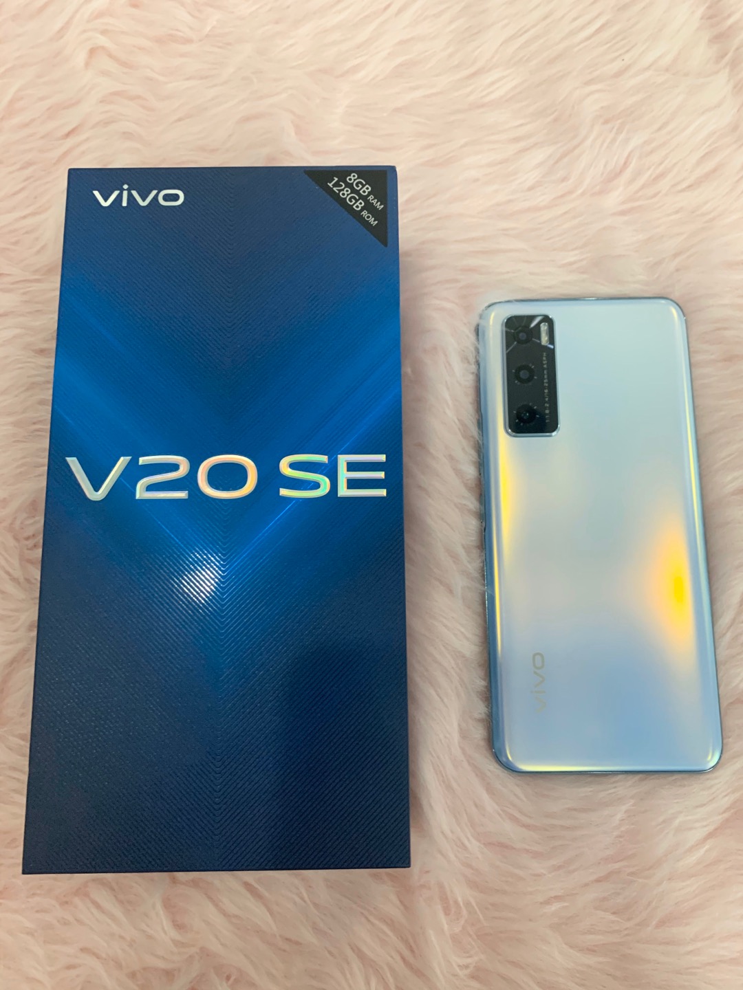 vivo V20 SE 8GB+128GB, 33W Fast Charge, 7.83mm Ultra Thin, 32MP Selfie
