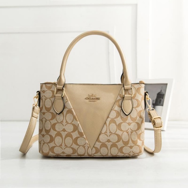 Coach fashion Shoulder/Sling bag tote bag Shopee Philippines