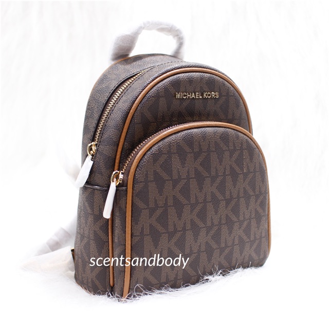 Arriba 94+ imagen michael kors abbey backpack mini Abzlocal.mx