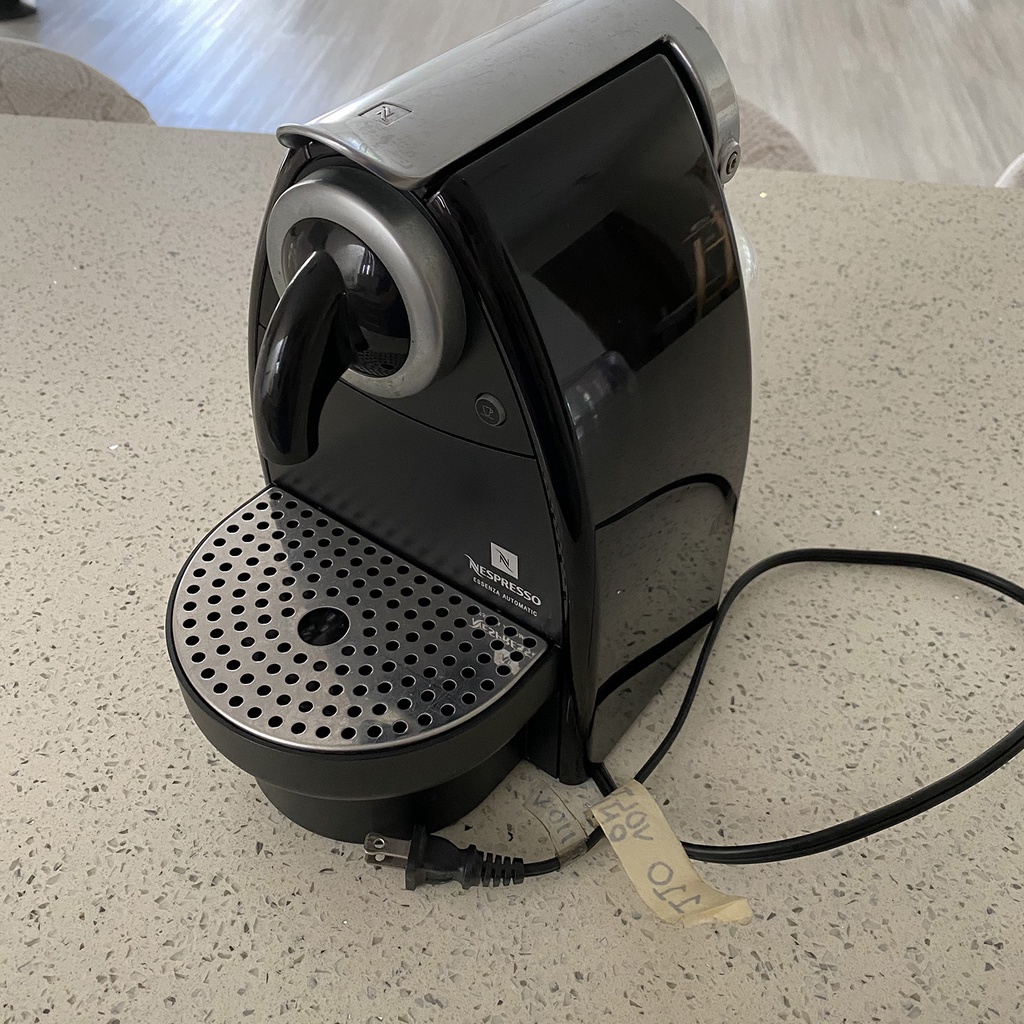 NESPRESSO Essenza C100 Coffee Machine Coffee Maker Used Item Shopee