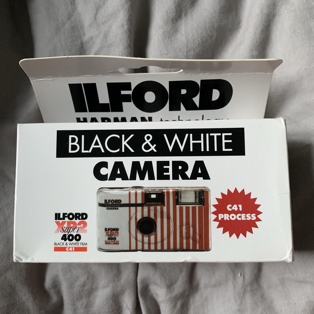 ILFORD HP5 PLUS XP2 SUPER 400 SINGLE USE DISPOSABLE BLACK AND WHITE