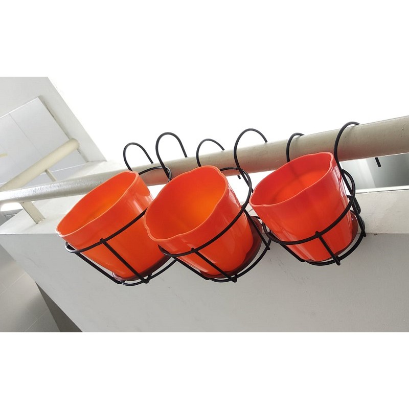 [SG Seller] Outdoor Hanging Plant Iron Rack Fence Balcony Round Flower