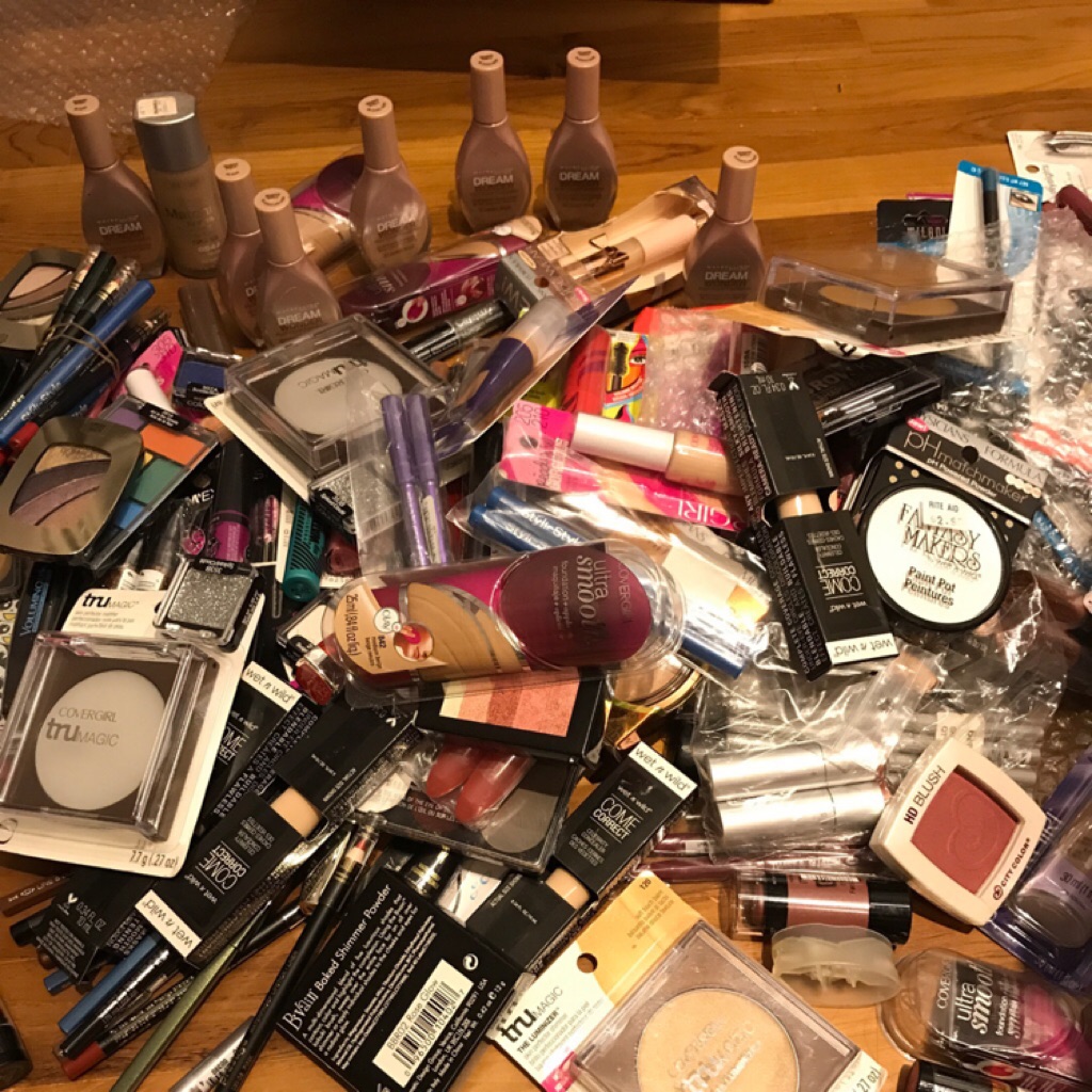 Wholesale assorted USA brand makeup beauty box Shopee Singapore