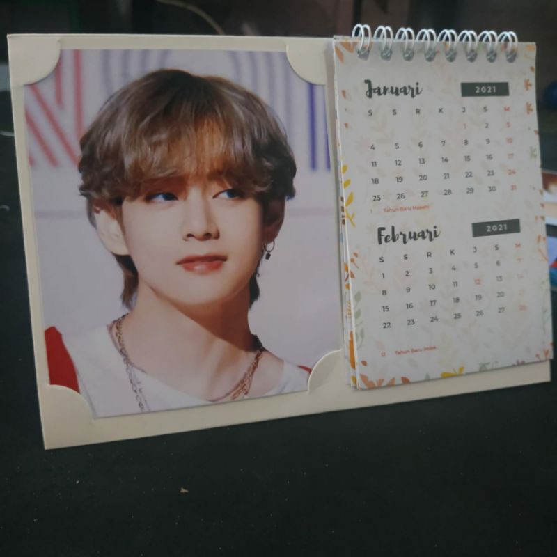 2021 DYNAMITE BTS TABLE CALENDAR CAN BE CUSTOM CALENDAR Shopee Singapore