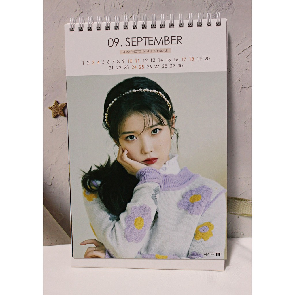 Spring 2022 Iu Calendar Iu Photo Desk Calendar 2022 (Random)+ (Freebie Iu 2 Photocard) Standing Spiral Bound Desk Calendar | Shopee Singapore
