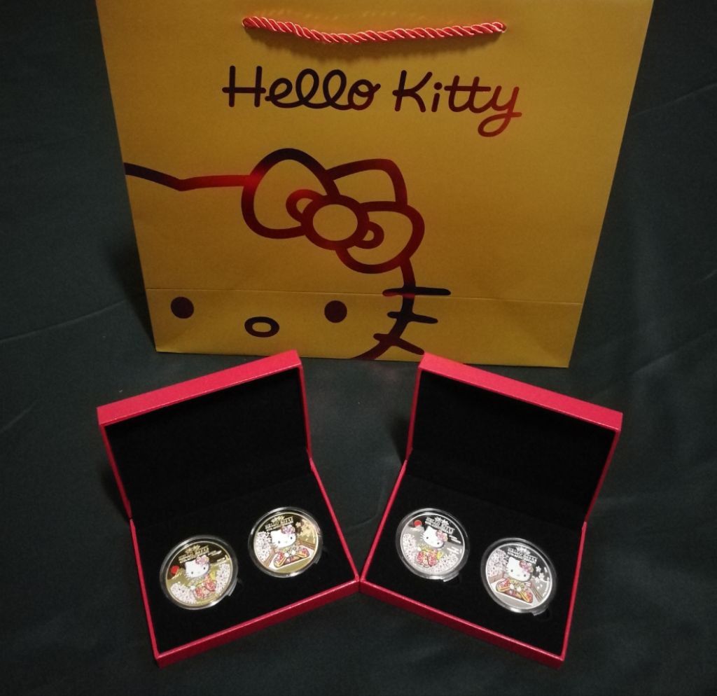 Limited Edition Hello Kitty 40th Anniversary Commemorative Coin Collection Shopee Singapore