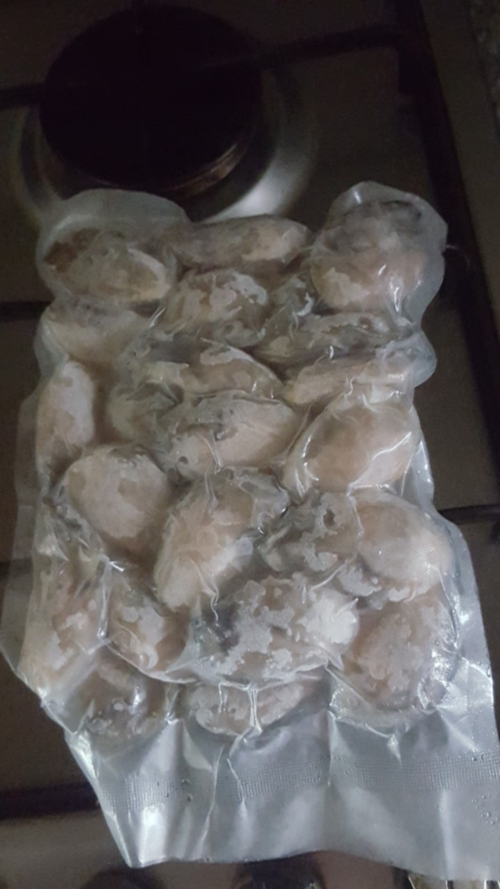 [Causeway Pacific] Frozen Korea Oyster Meat without Shell (400g Product