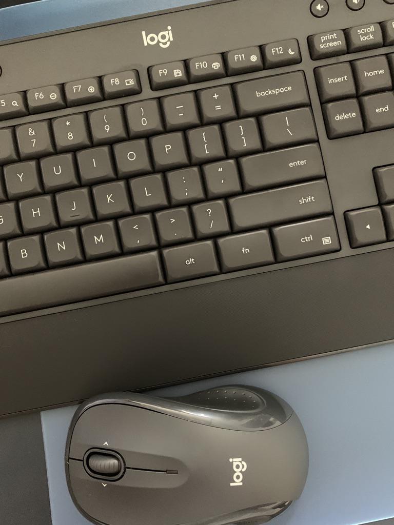 Logitech MK545 Advanced Wireless Keyboard and Mouse Combo MK 545 920