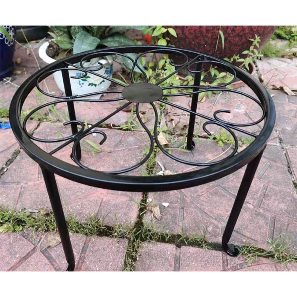 Metal flower pots stand. Medium Single pots stand 23cm diameter and height 13cm. Big 30cm