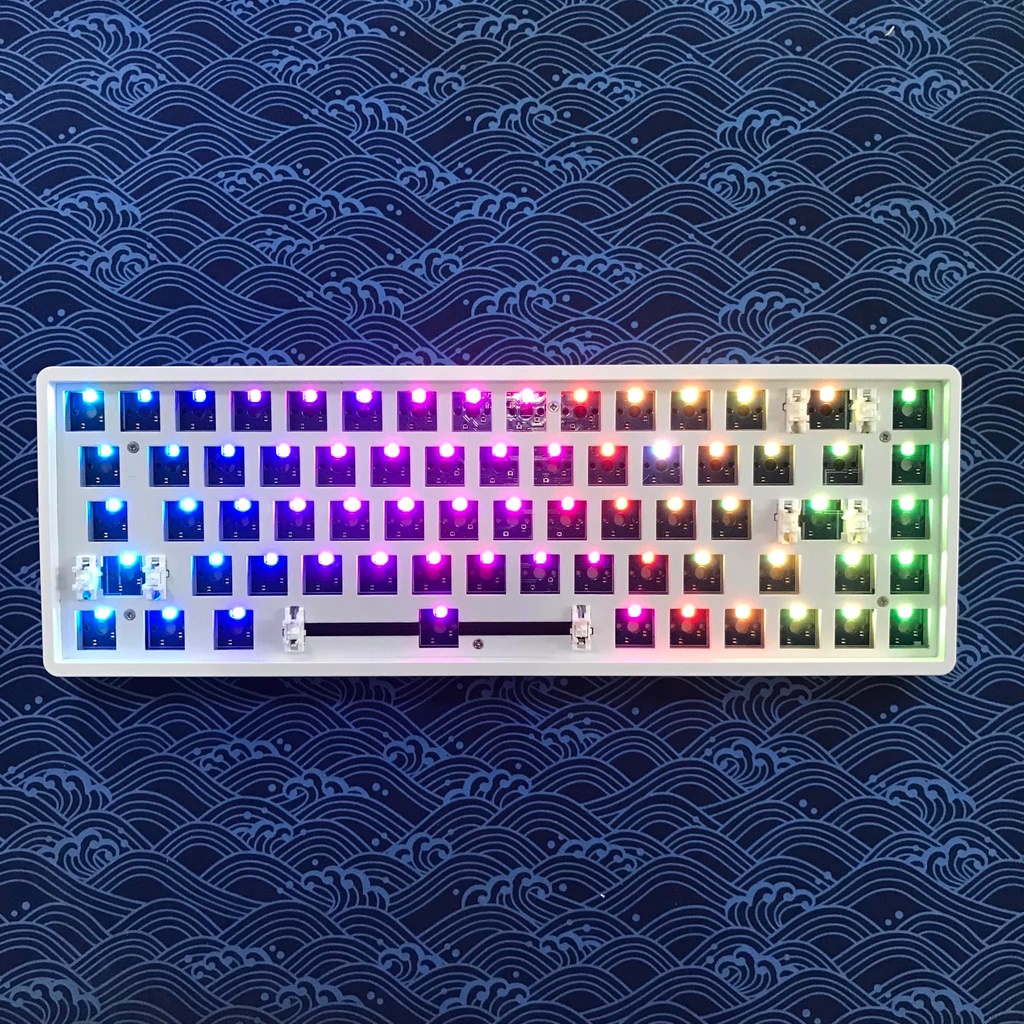 RK G68 RGB NEW HOTSWAP - Bàn phím cơ không dây Royal Kludge RK G68
